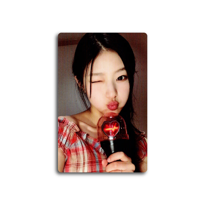 * HOLIDAY 2024 SPECIAL 25 | [ KISS OF LIFE ] LIGHT STICK | OFFICIAL PHOTOCARD