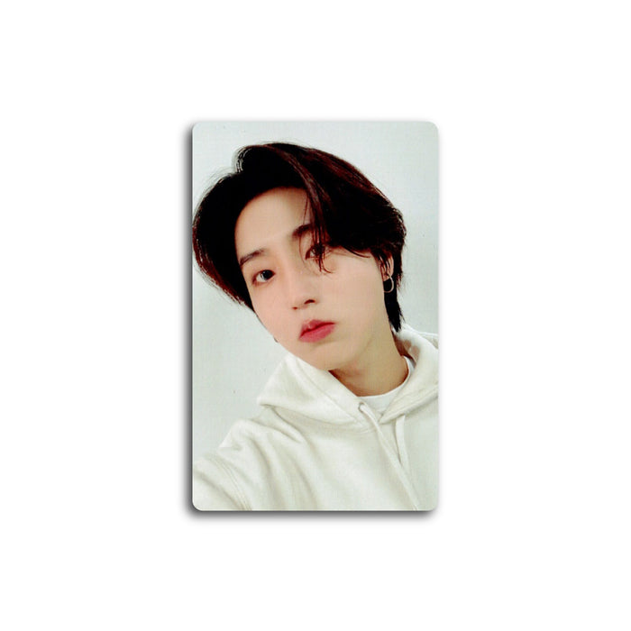 * HOLIDAY 2024 SPECIAL 42-C | [ STRAY KIDS ] SKZOO'S MAGIC SCHOOL IN BUSAN | OFFICIAL PHOTOCARD