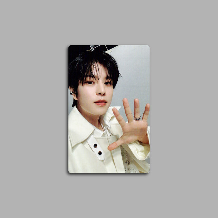 * HOLIDAY 2024 SPECIAL 42-A | [ STRAY KIDS ] ATE | (VER.A) OFFICIAL PHOTOCARD