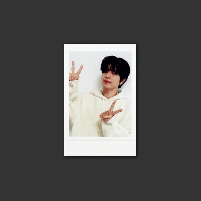 * HOLIDAY 2024 SPECIAL 42-L | [ STRAY KIDS ] PERFECT DAY WITH SKZ (2024 S.G) | OFFICIAL PHOTOCARD