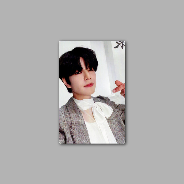 * HOLIDAY 2024 SPECIAL 42-K2 | [ STRAY KIDS ] ROCK-STAR (b) | OFFICIAL PHOTOCARD