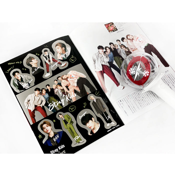 SMART JAPAN 2022-10 [ STRAY KIDS ] + STICKER + PHOTOCARD SET