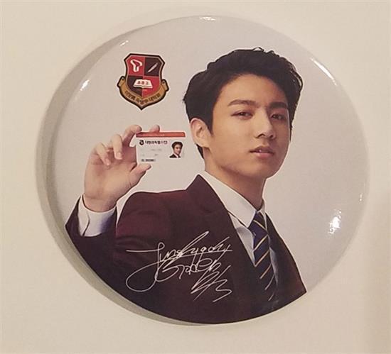 MUSIC PLAZA Goods BTS | 방탄소년단 | JUNGKOOK SK OFFICIAL BUTTON BADGE