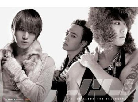 MUSIC PLAZA Poster 제이와이제이 | JYJ<br/>35.10" X 24.10"<br/>POSTER