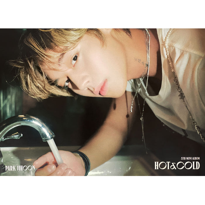 박지훈 | PARK JIHOON | 5TH MINI ALBUM [ HOT & COLD ] | (LIGHTNESS VER.) POSTER ONLY