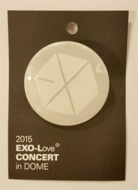 MUSIC PLAZA Goods EXO L</strong><br/>LOVE CONCERT IN DOME<br/>OFFICIAL LUMINOUS BUTTON